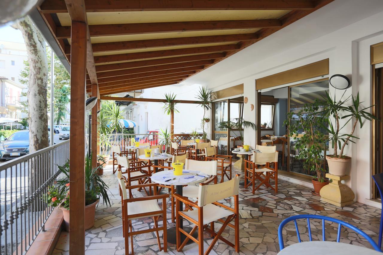 Hotel Domus Mea กัตตอลิกา ภายนอก รูปภาพ