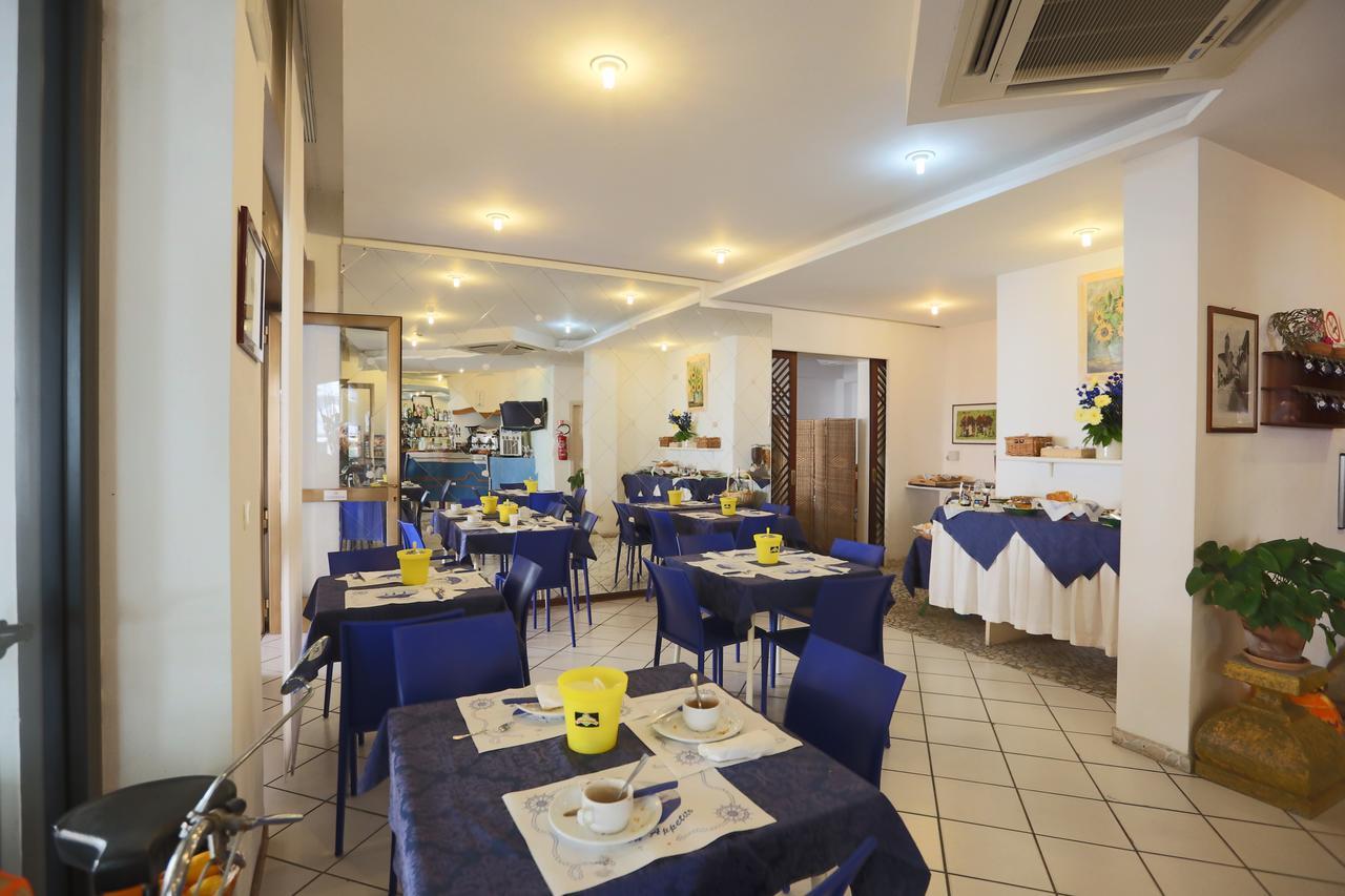 Hotel Domus Mea กัตตอลิกา ภายนอก รูปภาพ