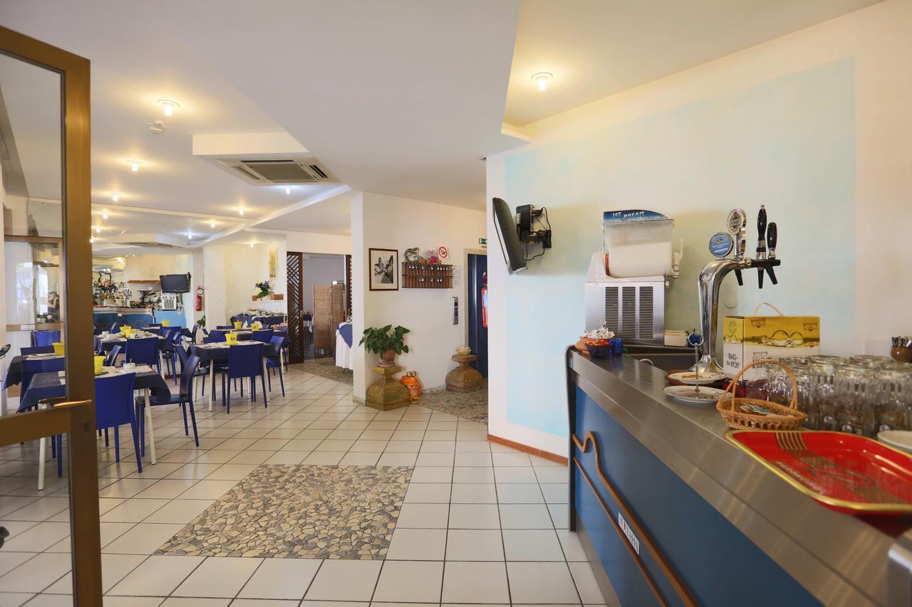Hotel Domus Mea กัตตอลิกา ภายนอก รูปภาพ